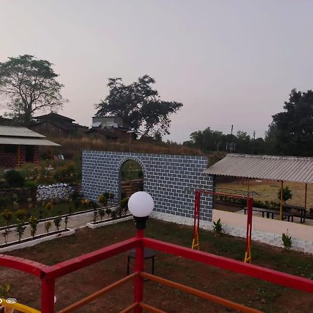 Hôtel Sahyadri Hill Farm à Jambrung Extérieur photo