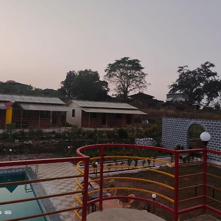 Hôtel Sahyadri Hill Farm à Jambrung Extérieur photo