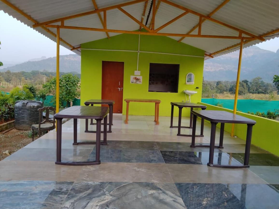 Hôtel Sahyadri Hill Farm à Jambrung Extérieur photo