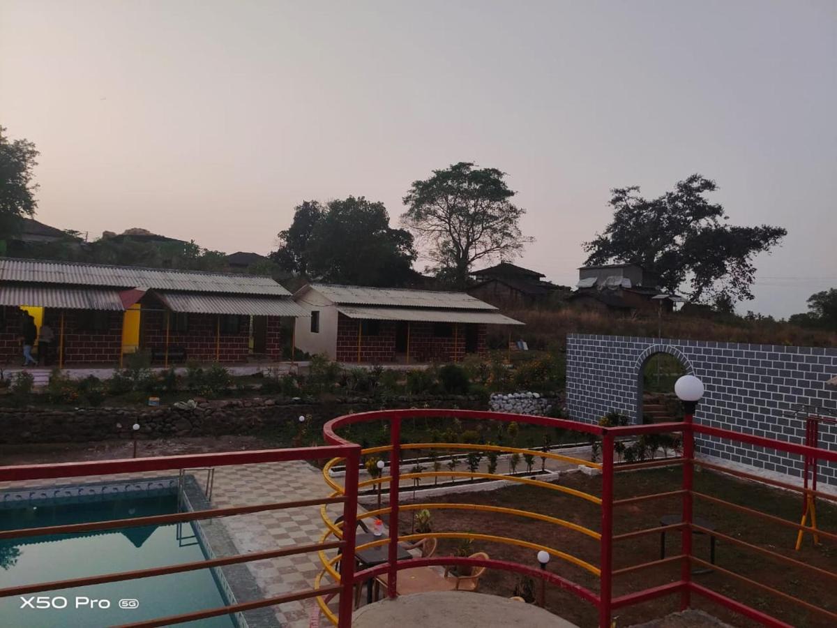 Hôtel Sahyadri Hill Farm à Jambrung Extérieur photo